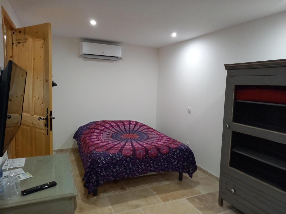 Studios Domaine L'Oliveraie لو كاستليت المظهر الخارجي الصورة