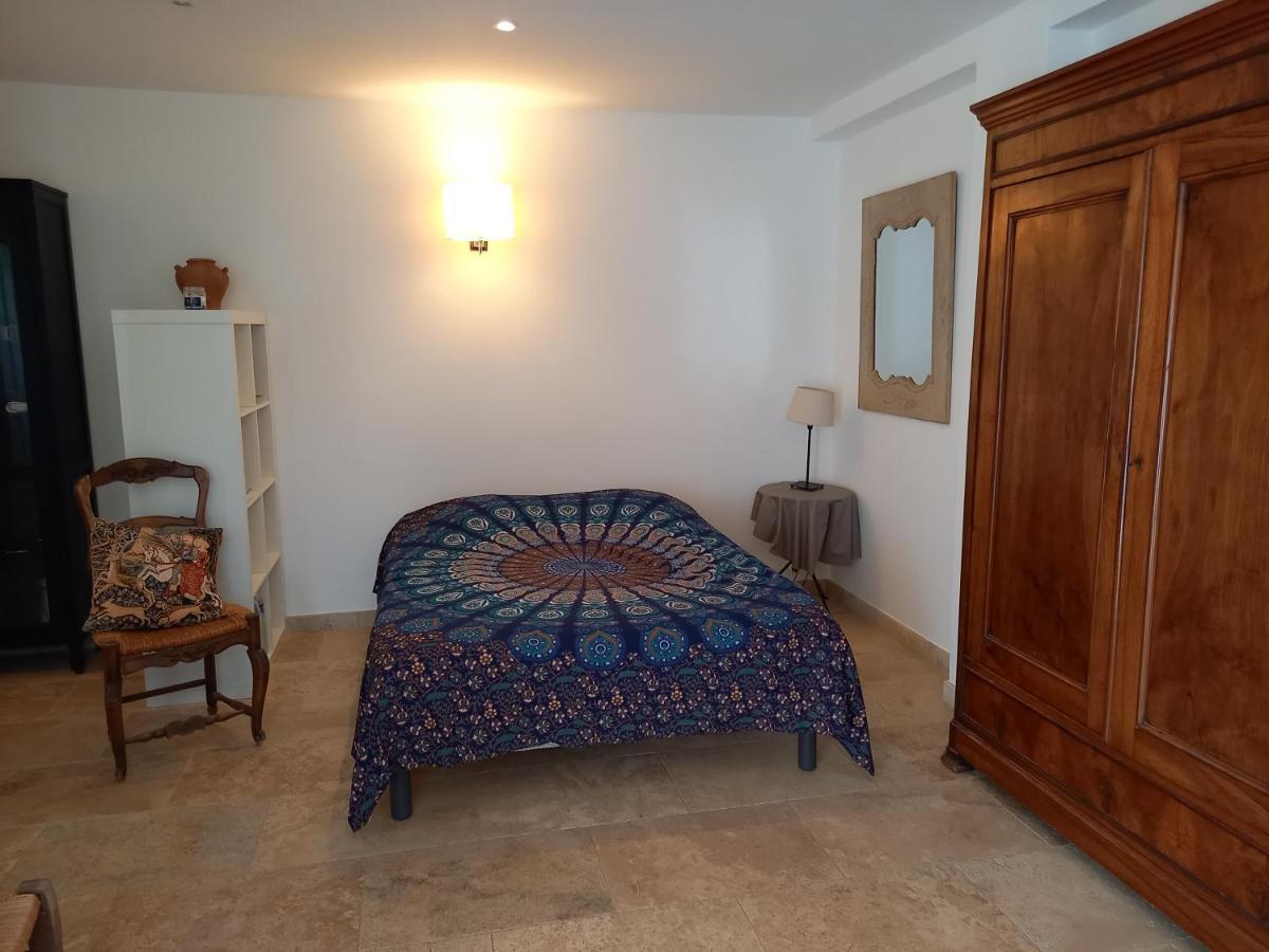 Studios Domaine L'Oliveraie لو كاستليت المظهر الخارجي الصورة